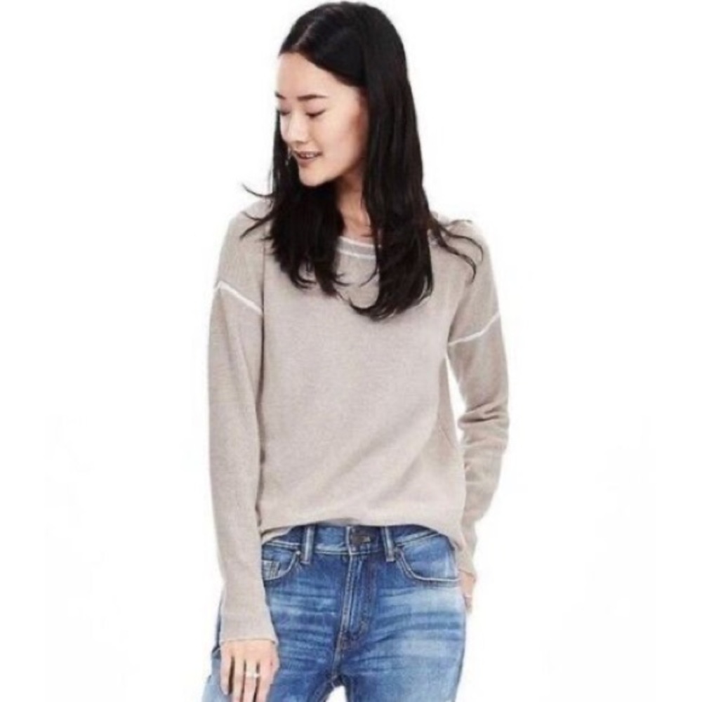 Banana Republic Filpucci Fine Italian Yarn Cashmere Sweater in Beige